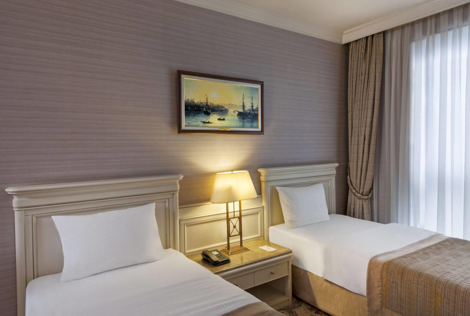 Elite World Comfy Istanbul Taksim Hotel Exterior foto
